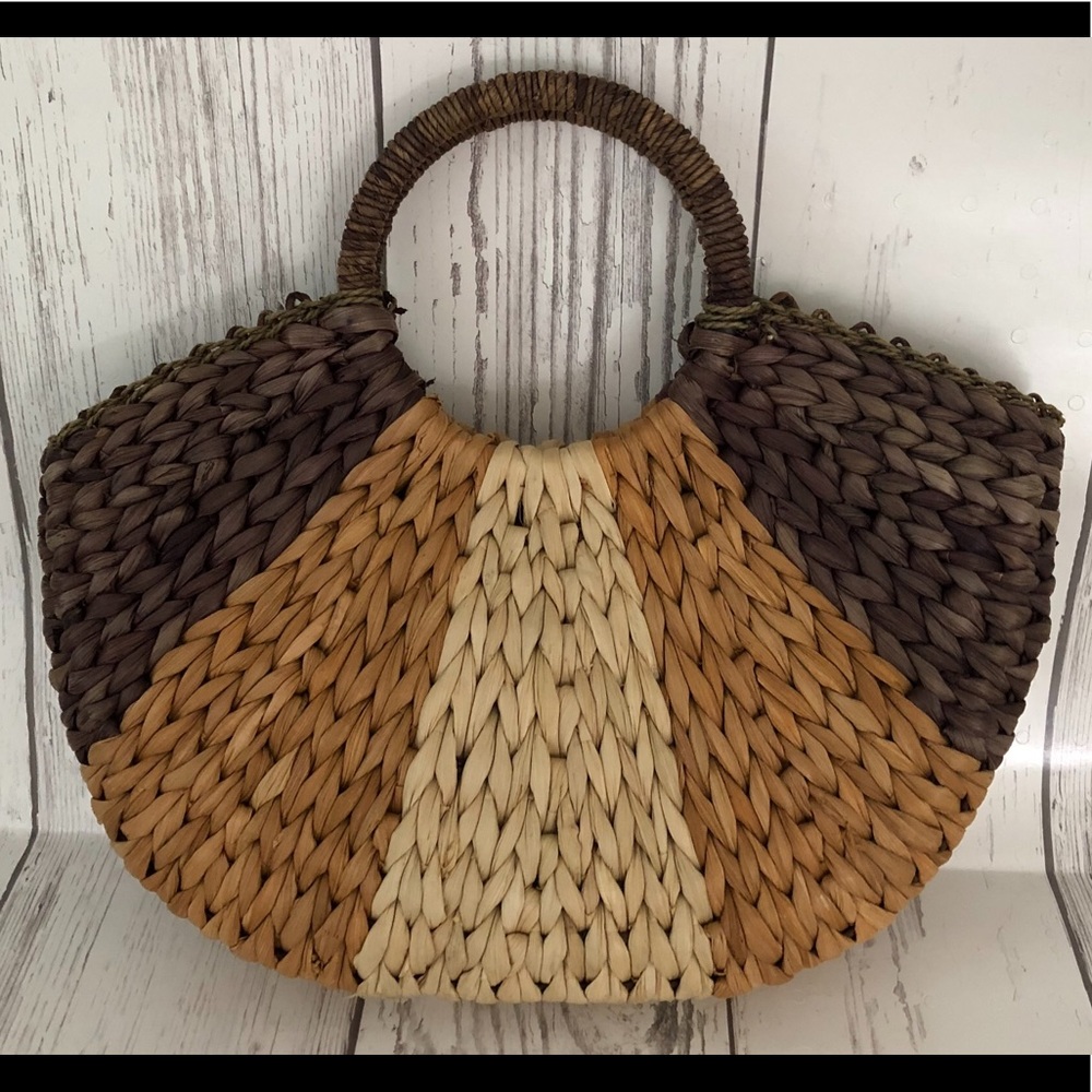Straw bag tote farm market boho Browns unique